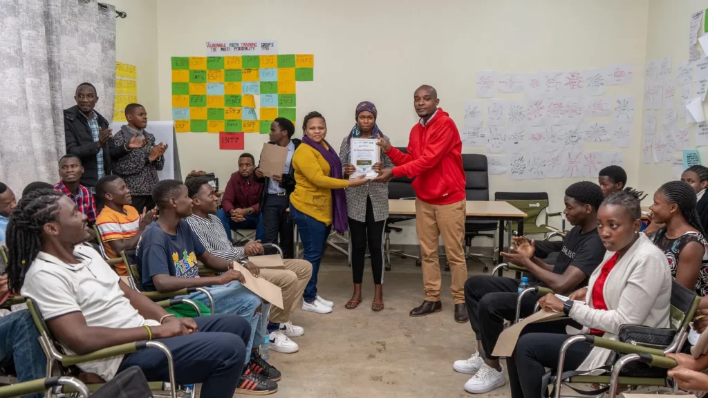 Hakuna Matata Academy desarrollando profesionales